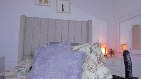 Snapshot of juana_240 chatting on 21, 12, 2024 Lau follow online show from 21, 12, 2024