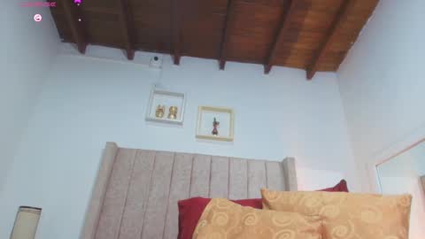 Snapshot of juana_240 chatting on 18, 2, 2025 Lau follow online show from 18, 2, 2025