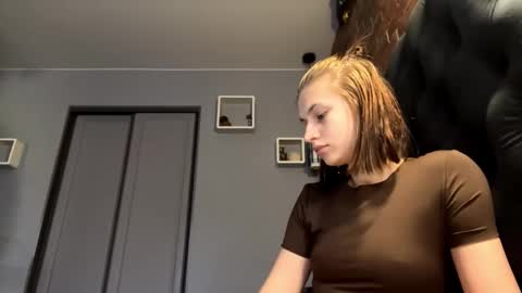 Lola online show from 27, 10, 2025