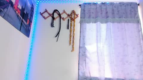 Juan Esteban online show from 1, 12, 2024