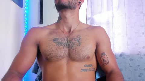 Juan Esteban online show from 3, 12, 2024