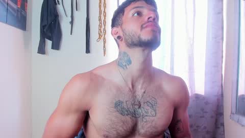 Juan Esteban online show from 12, 1, 2025