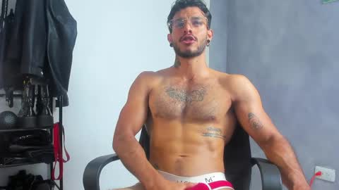 Juan Esteban online show from 13, 4, 2026