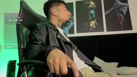 juancamilo66_ online show from 22, 4, 2026