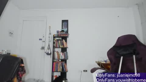 Snapshot of juanisimo_ chatting on 20, 12, 2025 JUANISIMO online show from 20, 12, 2025