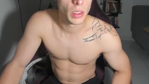 Snapshot of juanisimo_ chatting on 19, 3, 2026 JUANISIMO online show from 19, 3, 2026