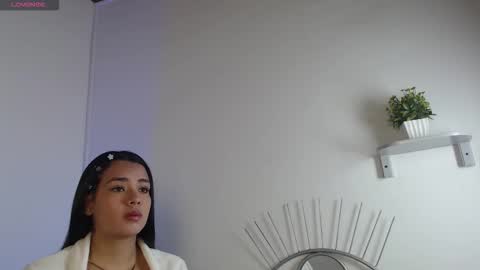 Snapshot of juanita_angell chatting on 25, 11, 2025 GE online show from 25, 11, 2025