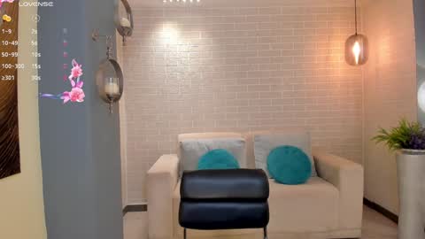 Juanita Clay online show from 26, 12, 2024