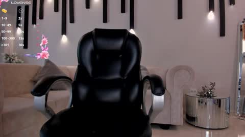 Juanita Clay online show from 17, 1, 2025