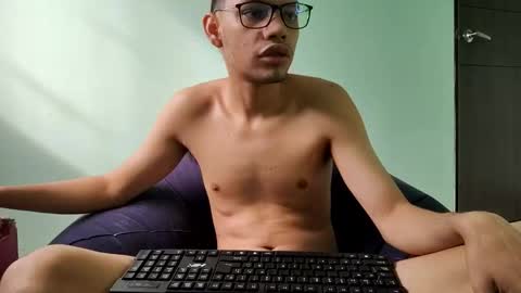 juansuarez204 online show from 29, 12, 2024