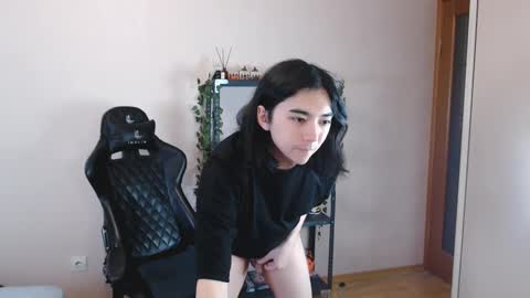 Aoi online show from 24, 2, 2025