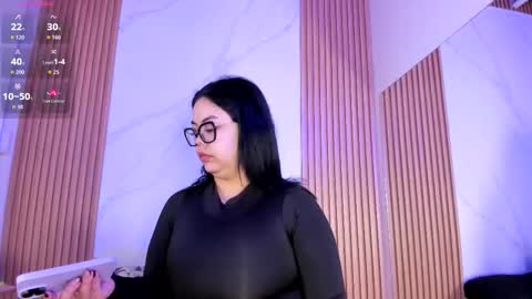 Juicy online show from 26, 11, 2025