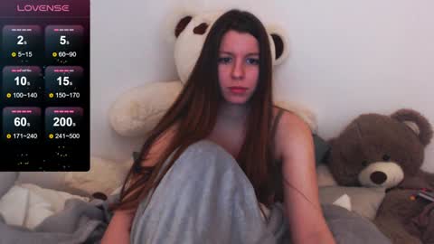 Snapshot of juicy_mystery chatting on 22, 12, 2024 laura online show from 22, 12, 2024