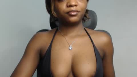 Snapshot of juicy_plumx chatting on 25, 9, 2025 Wet Baddie online show from 25, 9, 2025