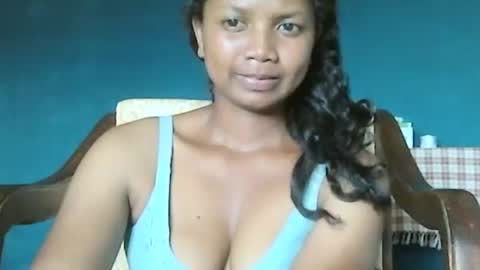 Snapshot of juicy_pretty chatting on 14, 1, 2025 stellah online show from 14, 1, 2025