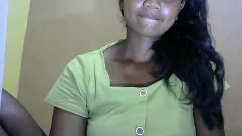 Snapshot of juicy_pretty chatting on 12, 2, 2025 stellah online show from 12, 2, 2025