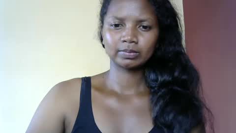 Snapshot of juicy_pretty chatting on 24, 2, 2025 stellah online show from 24, 2, 2025