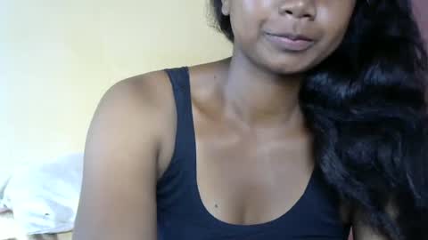 Snapshot of juicy_pretty chatting on 25, 2, 2025 stellah online show from 25, 2, 2025