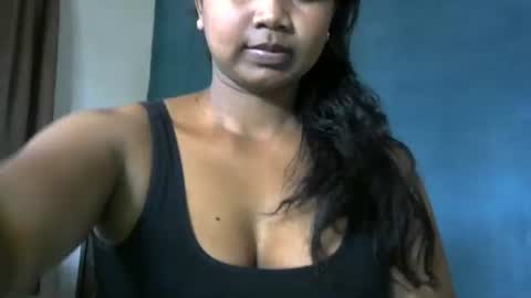 Snapshot of juicy_pretty chatting on 13, 9, 2025 stellah online show from 13, 9, 2025