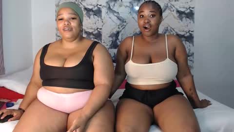Snapshot of juicyjasminx chatting on 5, 6, 2026 juicyjasminx online show from 5, 6, 2026
