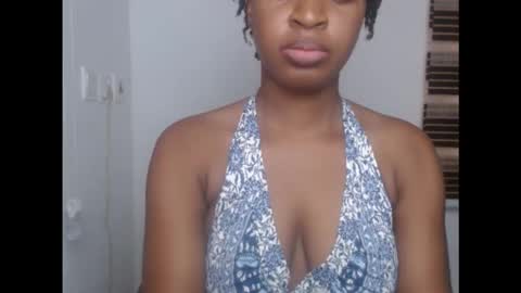 Snapshot of juicykinkx chatting on 19, 10, 2025 juicykinkx online show from 19, 10, 2025