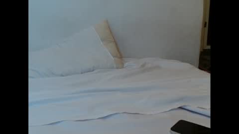 juicyxpink online show from 8, 3, 2025