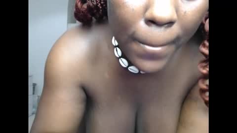 Snapshot of juicyxxxboobs chatting on 25, 11, 2025 juicyxxxboobs online show from 25, 11, 2025