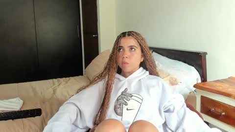 Snapshot of juieth_gv chatting on 24, 1, 2025 Andry but call me yulieth online show from 24, 1, 2025