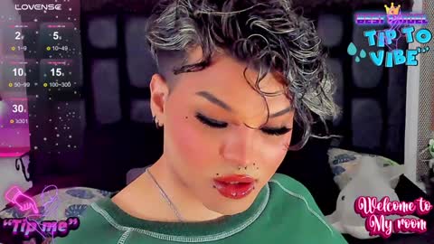 Jujubee online show from 12, 12, 2024