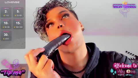 Jujubee online show from 14, 12, 2024