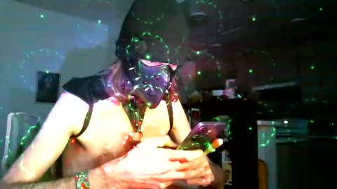 Juk3B0x77 online show from 23, 11, 2025