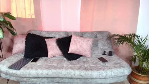 Jules and Gia online show from 13, 12, 2025