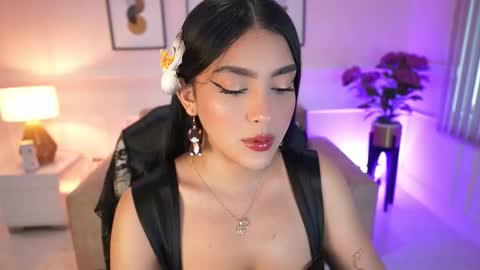 Jules Bennett online show from 5, 12, 2025