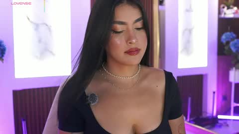 Jules Bennett online show from 7, 4, 2026