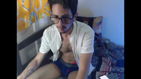 Snapshot of julfigo chatting on 4, 5, 2026 Julfigo online show from 4, 5, 2026
