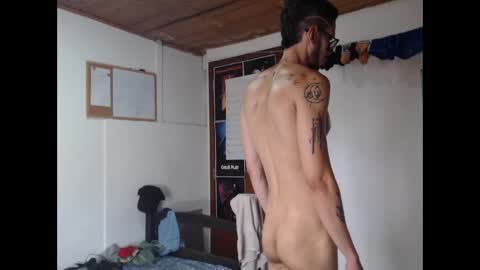 Snapshot of julfigo chatting on 5, 5, 2026 Julfigo online show from 5, 5, 2026