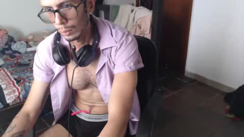 Snapshot of julfigo chatting on 11, 7, 2026 Julfigo online show from 11, 7, 2026