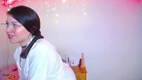 Juliana online show from 12, 1, 2025