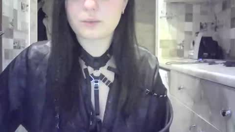 julia69009 online show from 10, 1, 2025