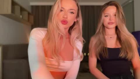 Julia R Le online show from 23, 10, 2025