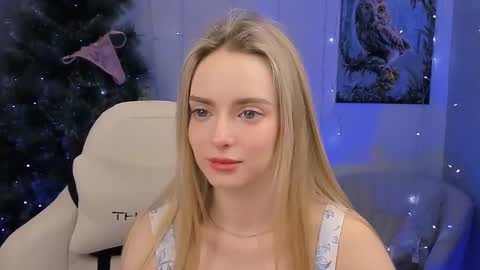 Snapshot of juliabrewwer chatting on 22, 12, 2025 Julia online show from 22, 12, 2025