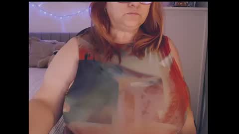 julialiones online show from 24, 7, 2026