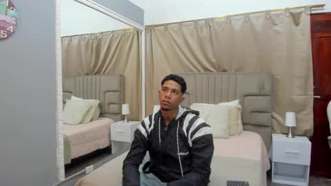 Snapshot of julian_billy chatting on 23, 2, 2025 julian billy online show from 23, 2, 2025