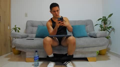 julian_wallace online show from 7, 12, 2024