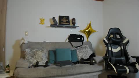 julian_wallace online show from 18, 12, 2025