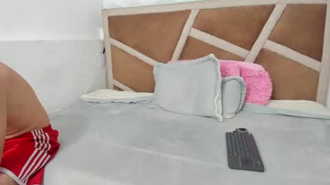 Snapshot of julian_wolf18 chatting on 26, 11, 2025 julian online show from 26, 11, 2025