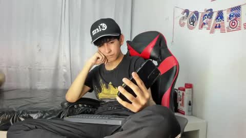 Snapshot of julian_xp chatting on 15, 5, 2026 Julian online show from 15, 5, 2026