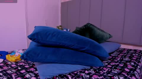 juli online show from 31, 1, 2025