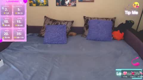 Snapshot of juliasane_ chatting on 6, 7, 2026 Jul online show from 6, 7, 2026