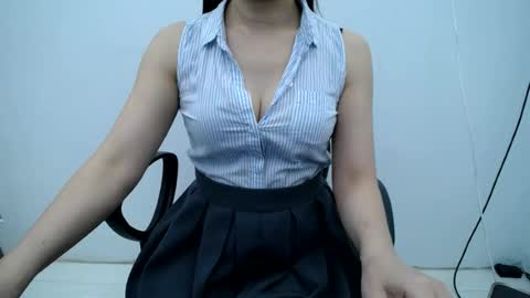 Snapshot of julie9x chatting on 18, 7, 2026 julie9x online show from 18, 7, 2026